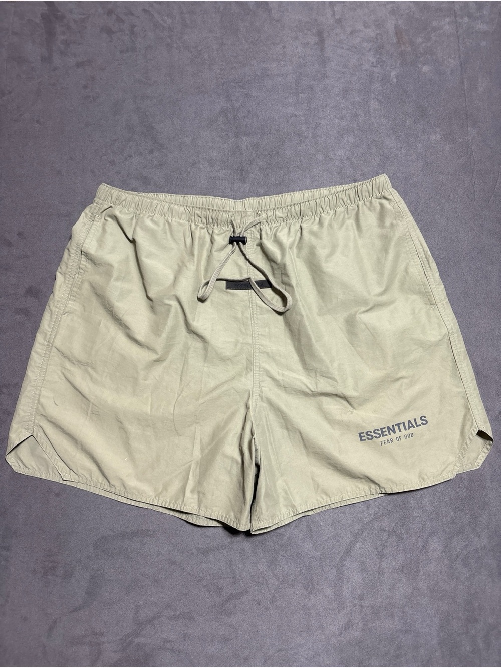 Fear of God Essentials Volley Shorts Olive Green Size XL Men Nylon Streetwear